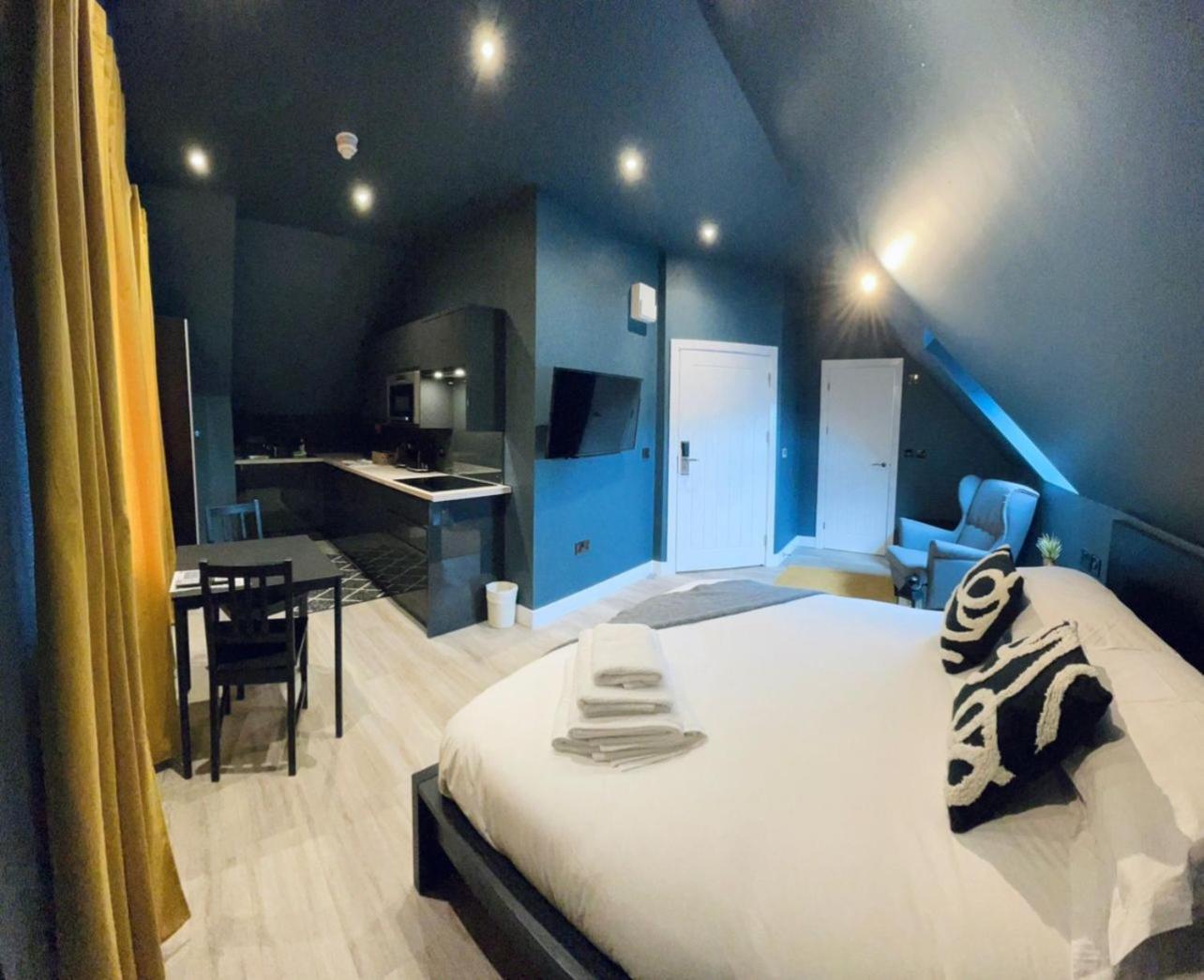 Sky City Apartments Coventry Extérieur photo